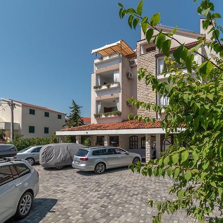 Apartments Vojin Трогір Екстер'єр фото