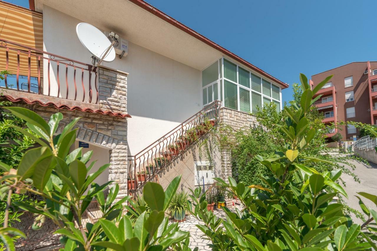 Apartments Vojin Трогір Екстер'єр фото